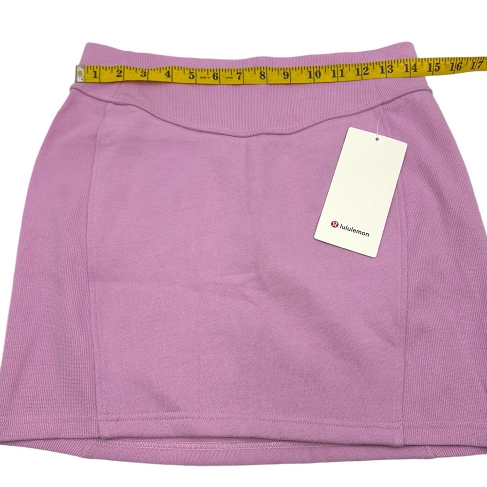 Lululemon Scuba HR Mini Skirt Size Medium - Picture 8 of 11